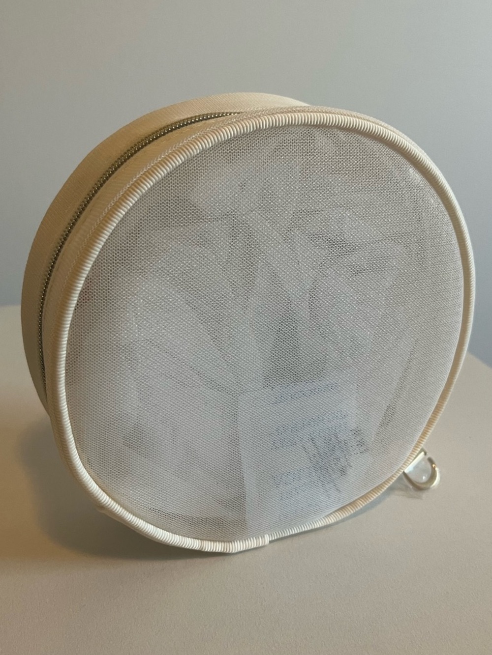 Authentic Dior Beauty Pink & Gold Embroidered Butterfly Round Mesh Makeup Pouch - Picture 7 of 10